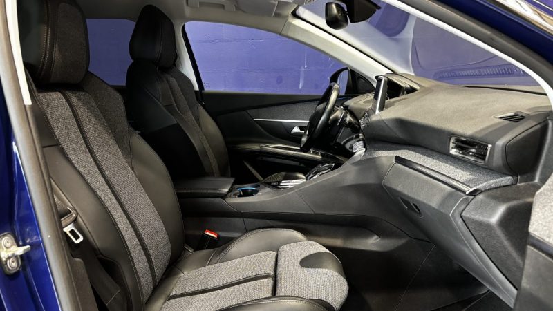 Peugeot 3008 1.5 BlueHDi 130CH Allure EAT8 - Sièges chauffants - Carplay - Coffre main libres