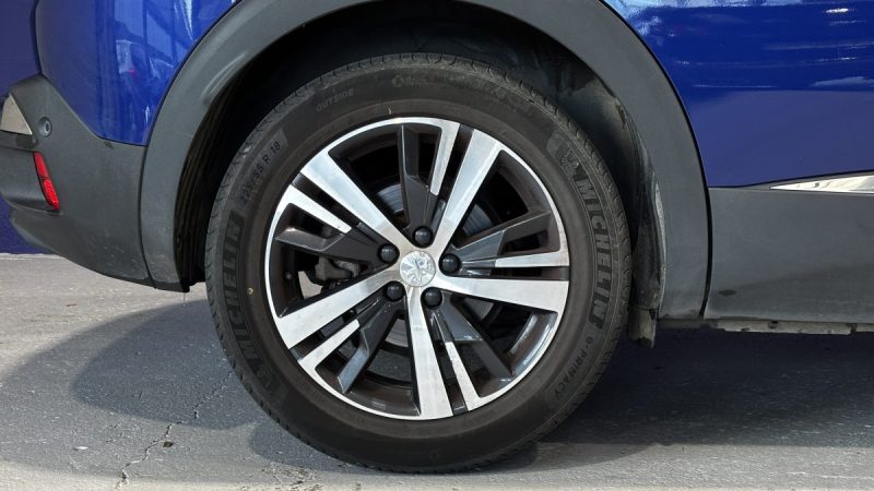 Peugeot 3008 1.5 BlueHDi 130CH Allure EAT8 - Sièges chauffants - Carplay - Coffre main libres