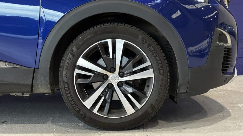 Peugeot 3008 1.5 BlueHDi 130CH Allure EAT8 - Sièges chauffants - Carplay - Coffre main libres