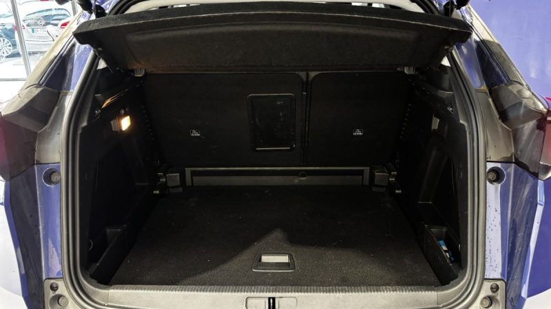 Peugeot 3008 1.5 BlueHDi 130CH Allure EAT8 - Sièges chauffants - Carplay - Coffre main libres