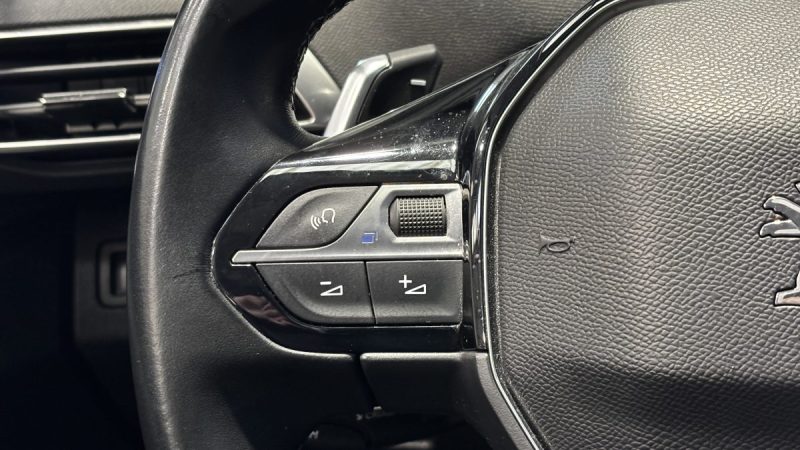 Peugeot 3008 1.5 BlueHDi 130CH Allure EAT8 - Sièges chauffants - Carplay - Coffre main libres