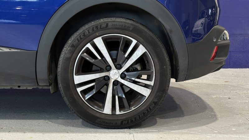 Peugeot 3008 1.5 BlueHDi 130CH Allure EAT8 - Sièges chauffants - Carplay - Coffre main libres