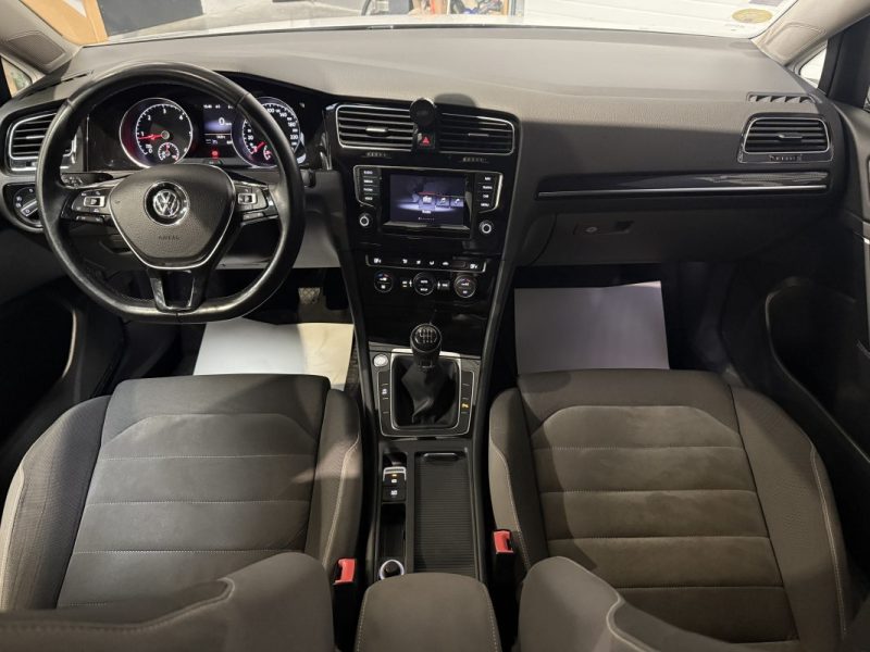 VOLKSWAGEN GOLF 2.0 TDI 150 CARAT / SUIVI COMPLET VW / KIT DISTRIBUTION OK 