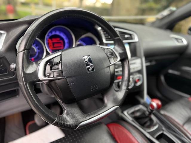 CITROEN DS4 1.6 BLUE HDI 120 SO CHIC / SIEGES CUIR MASSANT 2015