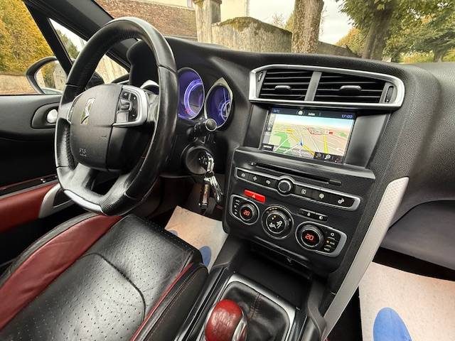 CITROEN DS4 1.6 BLUE HDI 120 SO CHIC / SIEGES CUIR MASSANT 2015