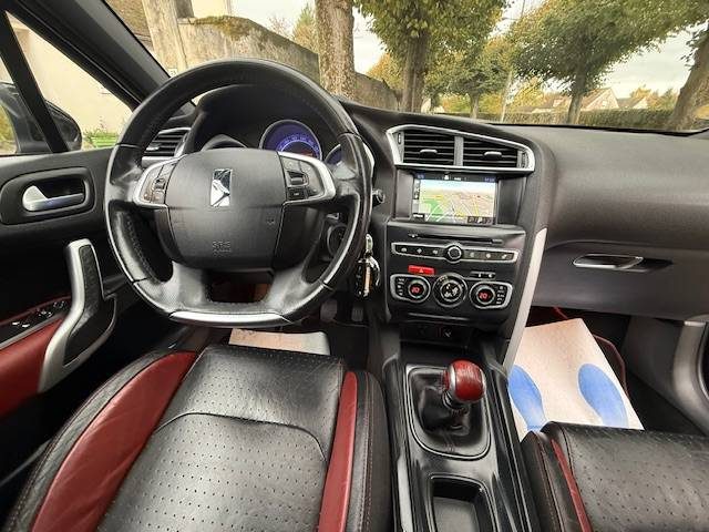 CITROEN DS4 1.6 BLUE HDI 120 SO CHIC / SIEGES CUIR MASSANT 2015