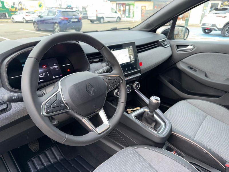 Renault Clio V NOUVELLE TCE 90 CH TECHNO 50,KM neuve