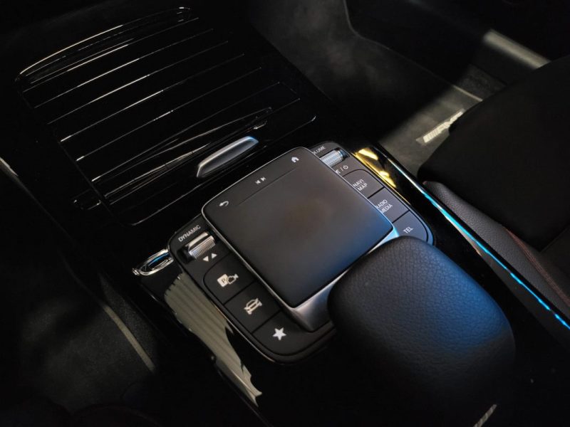 MERCEDES CLASSE CLA 200 AMG LINE 163CH 7G-DCT 