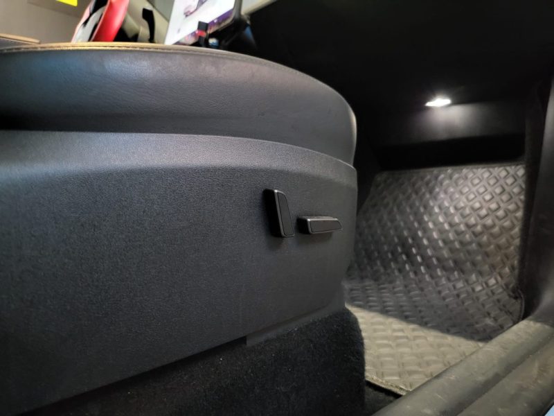 TESLA MODEL Y GRANDE AUTONOMIE PROPULSION 300cv / HAYON ELECTRIQUE / SIEGES ELECTRIQUES / VOLANT CHA