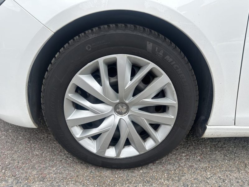 PEUGEOT 308 1.5 BLUEHDI 100CH VIRTUAL COCKPIT / APPLE CARPLAY 