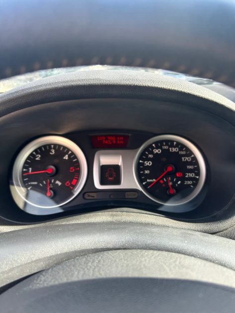 RENAULT CLIO 1.5 DCI 85CH EXPRESS CLIM ECO² 98G 5P 2011