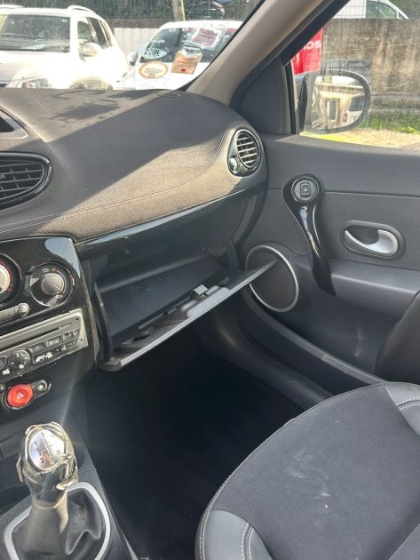 RENAULT CLIO 1.5 DCI 85CH EXPRESS CLIM ECO² 98G 5P 2011