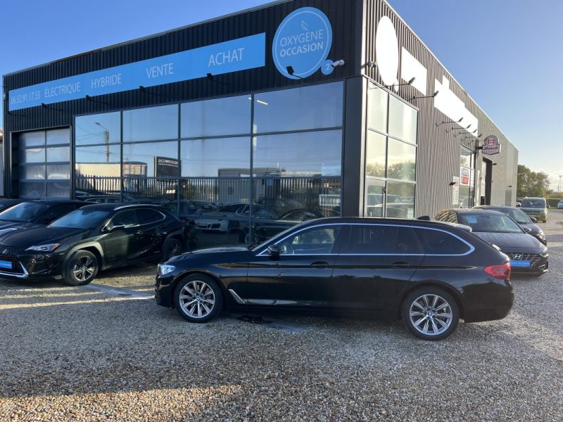 B.M.W. SERIE 5 530dA 265ch Touring Sport Lounge Sièges Sport