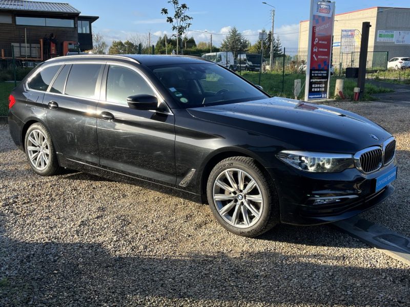 B.M.W. SERIE 5 530dA 265ch Touring Sport Lounge Sièges Sport