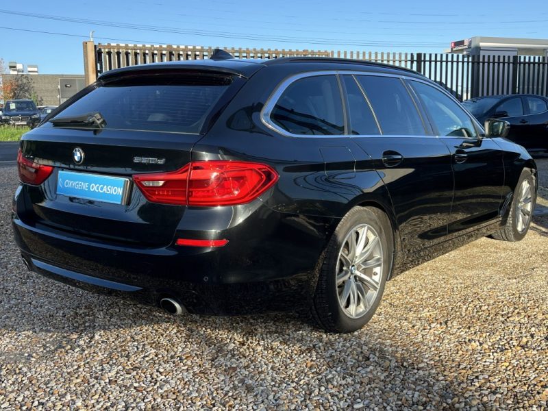 B.M.W. SERIE 5 530dA 265ch Touring Sport Lounge Sièges Sport
