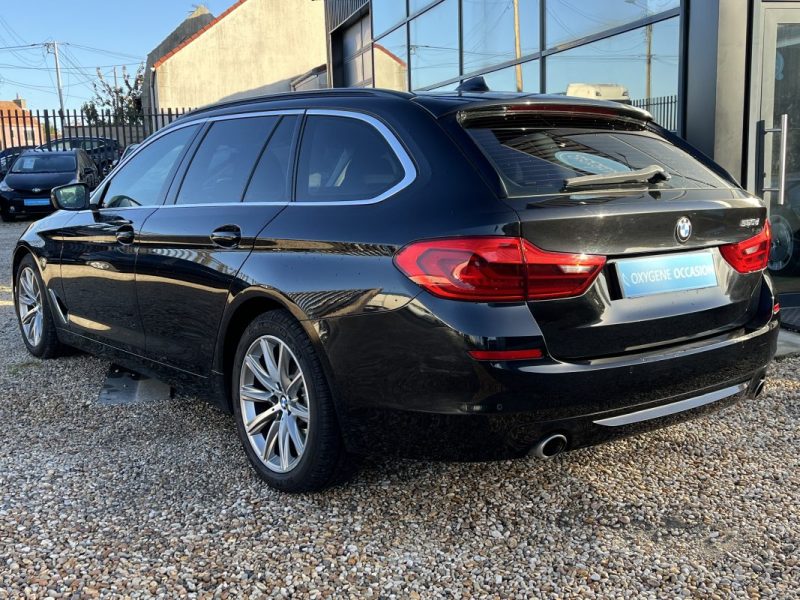 B.M.W. SERIE 5 530dA 265ch Touring Sport Lounge Sièges Sport
