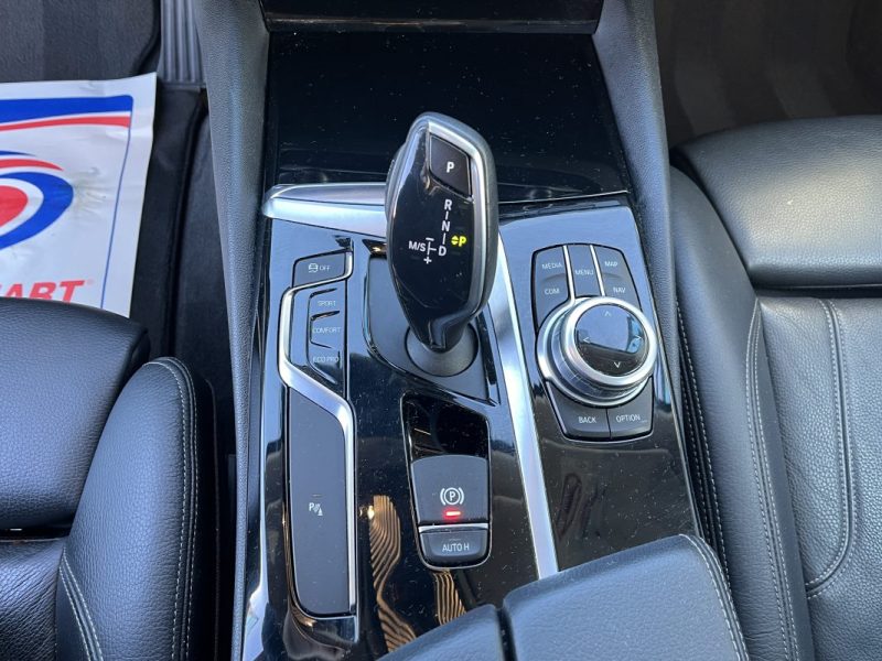 B.M.W. SERIE 5 530dA 265ch Touring Sport Lounge Sièges Sport