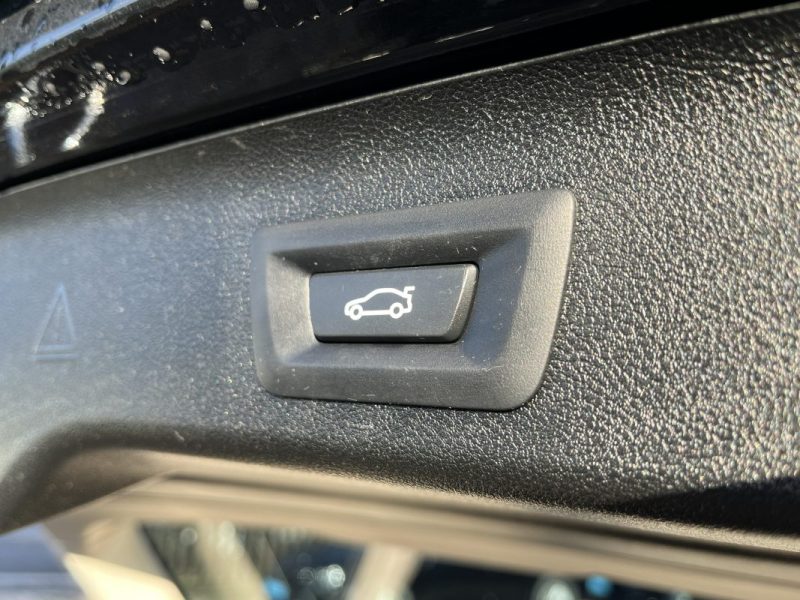 B.M.W. SERIE 5 530dA 265ch Touring Sport Lounge Sièges Sport