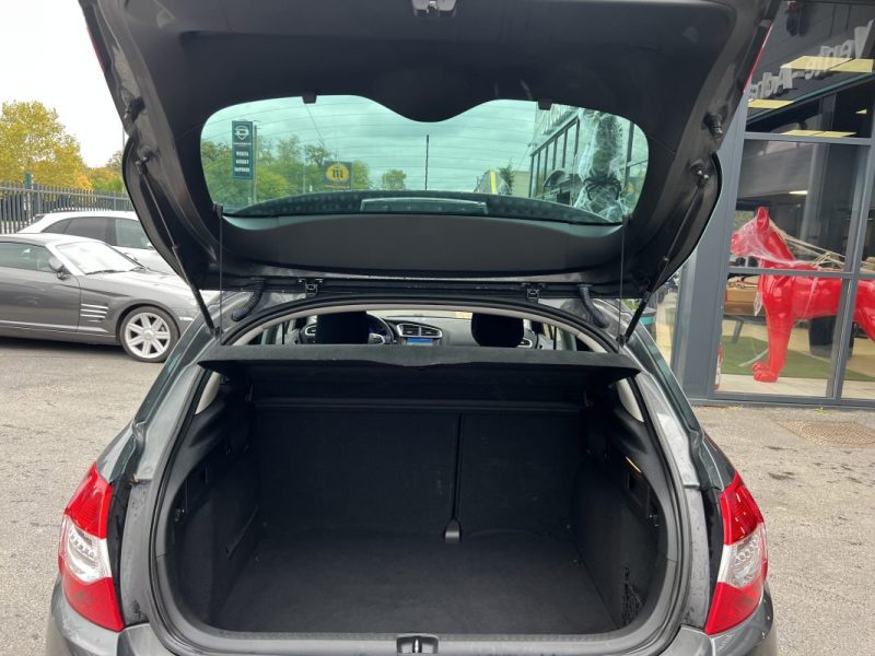 CITROEN C4 II 1.6 E HDI 115 Cv BOITE AUTOMATIQUE / 38 900 Kms GPS CRIT AIR 2 - GARANTIE 1 AN