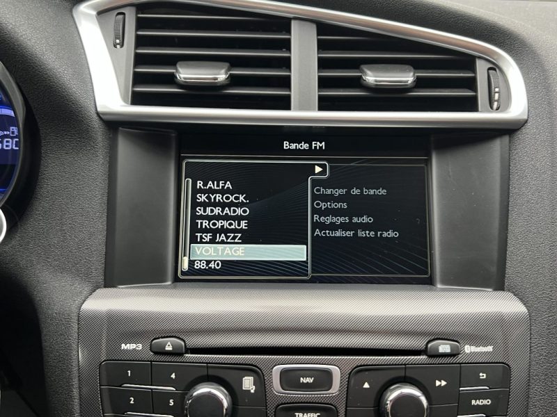 CITROEN C4 II 1.6 E HDI 115 Cv BOITE AUTOMATIQUE / 38 900 Kms GPS CRIT AIR 2 - GARANTIE 1 AN