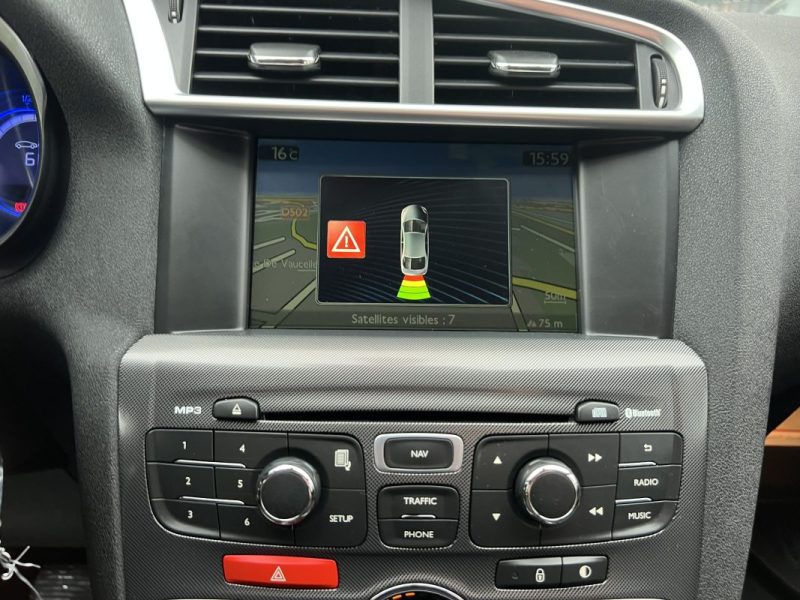 CITROEN C4 II 1.6 E HDI 115 Cv BOITE AUTOMATIQUE / 38 900 Kms GPS CRIT AIR 2 - GARANTIE 1 AN