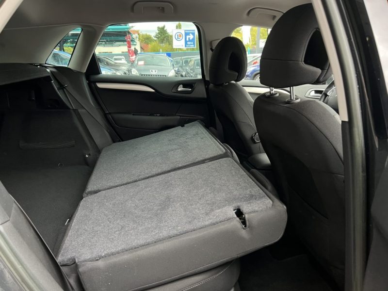 CITROEN C4 II 1.6 E HDI 115 Cv BOITE AUTOMATIQUE / 38 900 Kms GPS CRIT AIR 2 - GARANTIE 1 AN