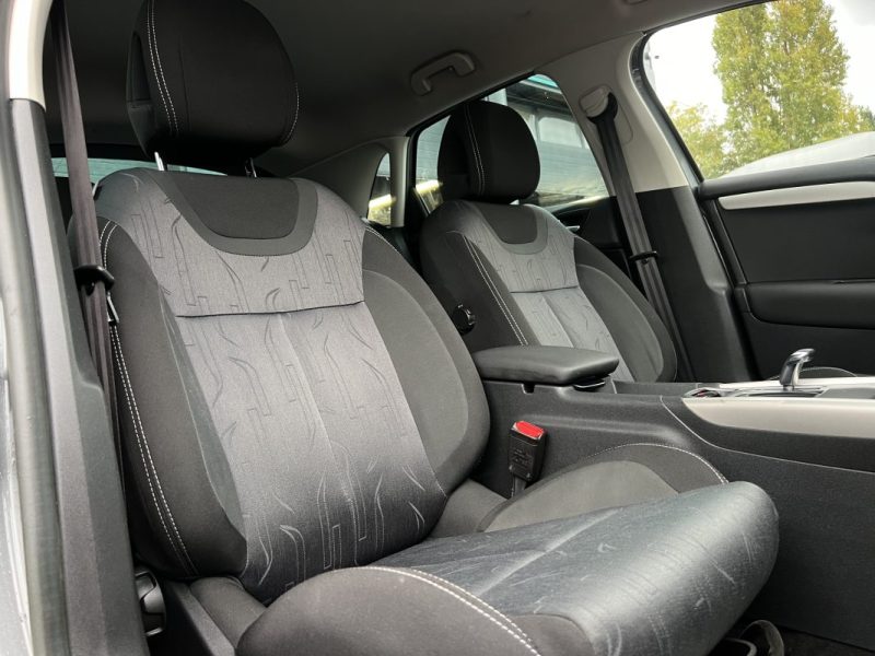 CITROEN C4 II 1.6 E HDI 115 Cv BOITE AUTOMATIQUE / 38 900 Kms GPS CRIT AIR 2 - GARANTIE 1 AN