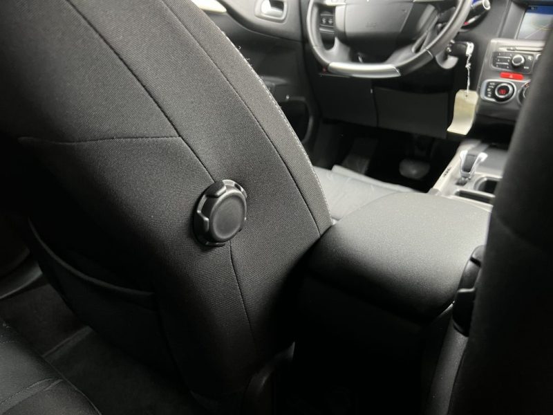 CITROEN C4 II 1.6 E HDI 115 Cv BOITE AUTOMATIQUE / 38 900 Kms GPS CRIT AIR 2 - GARANTIE 1 AN