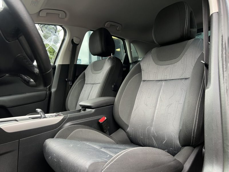 CITROEN C4 II 1.6 E HDI 115 Cv BOITE AUTOMATIQUE / 38 900 Kms GPS CRIT AIR 2 - GARANTIE 1 AN