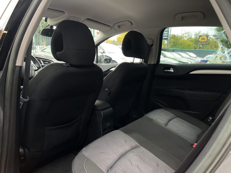 CITROEN C4 II 1.6 E HDI 115 Cv BOITE AUTOMATIQUE / 38 900 Kms GPS CRIT AIR 2 - GARANTIE 1 AN
