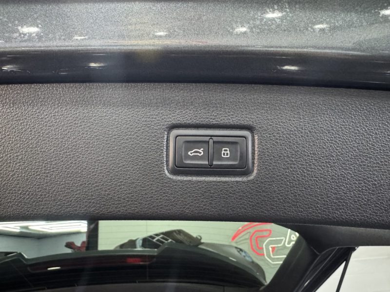 AUDI Q7 60 TFSI E  490 QUATTRO S LINE TIPTRONIC PH3 2025 TTC