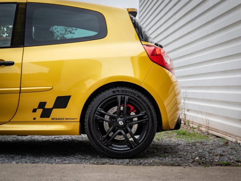 RENAULT CLIO III RS PHASE 2 2.0 16V 203Cv CUP JAUNE SIRIUS