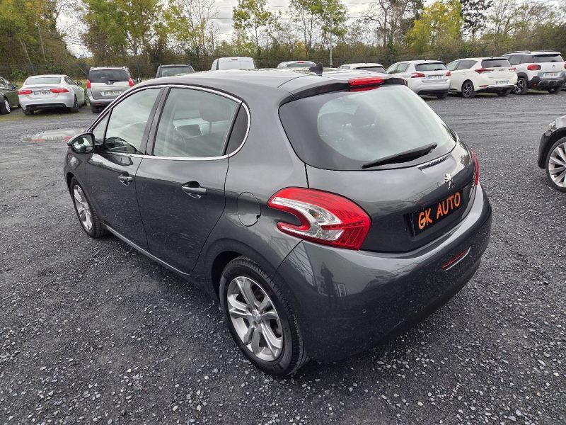 PEUGEOT 208 1.6 E-HDI 92CV ALLURE 2015 108500 km 