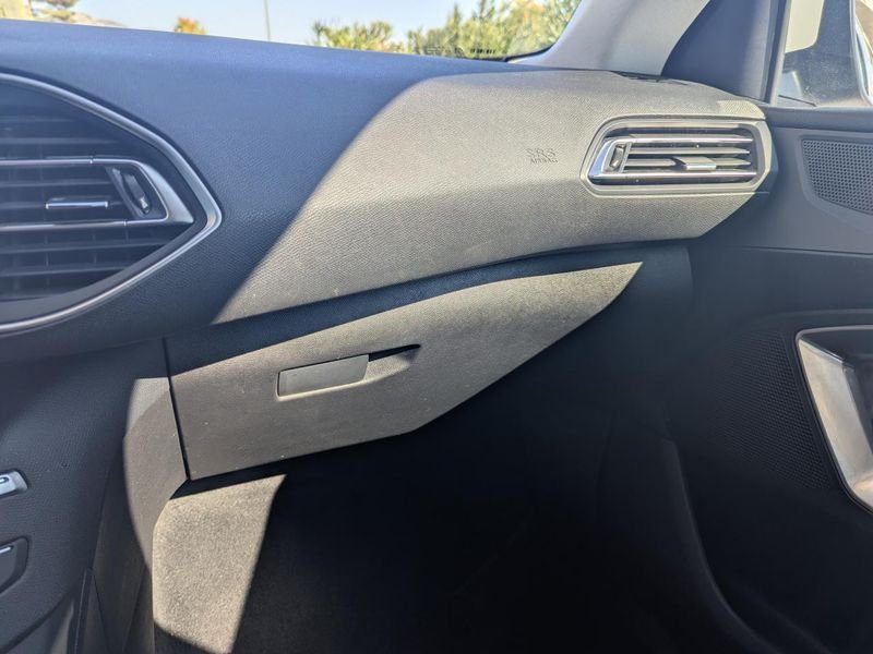 Peugeot 308 1.5 BlueHDi S&S - 130 BV EAT8 Tech Edition