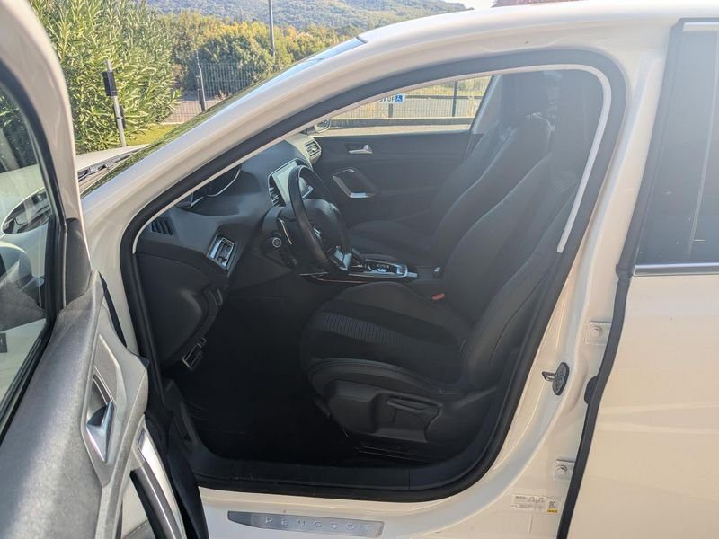 Peugeot 308 1.5 BlueHDi S&S - 130 BV EAT8 Tech Edition