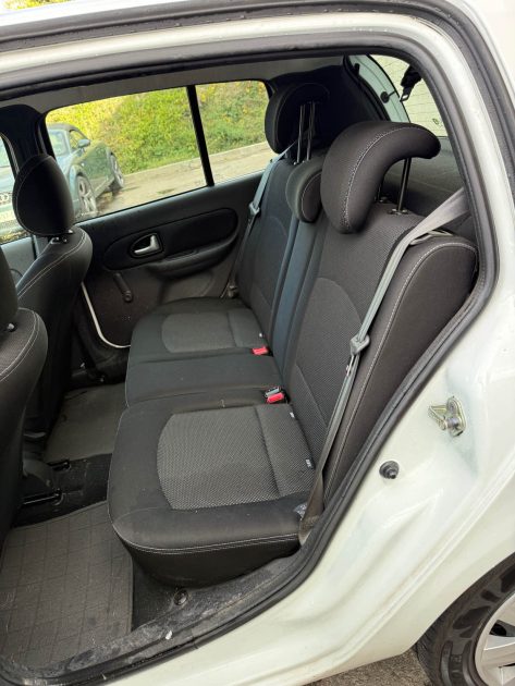 RENAULT CLIO 1.2I - 8V 2009