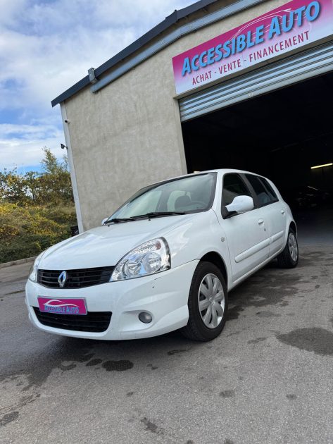 RENAULT CLIO 1.2I - 8V 2009