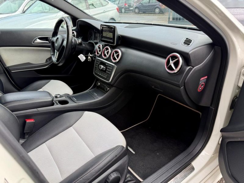 MERCEDES CLASSE A 180 CDI BLUE EFFICIENCY Toit ouvrant