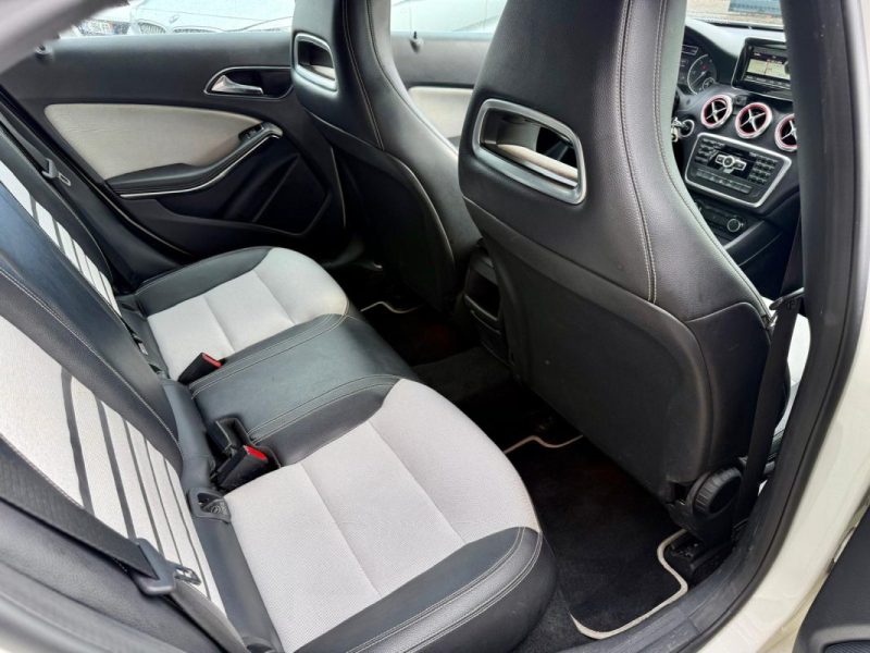 MERCEDES CLASSE A 180 CDI BLUE EFFICIENCY Toit ouvrant