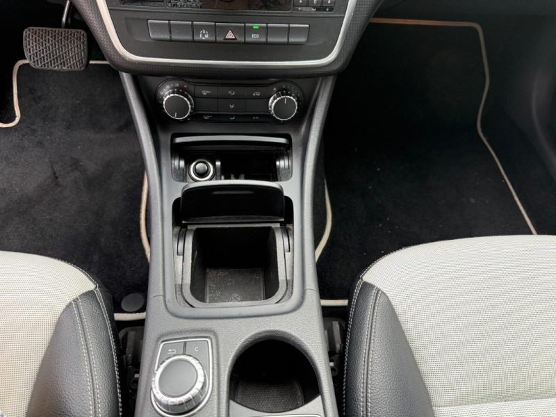 MERCEDES CLASSE A 180 CDI BLUE EFFICIENCY Toit ouvrant