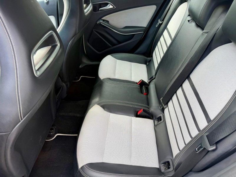 MERCEDES CLASSE A 180 CDI BLUE EFFICIENCY Toit ouvrant