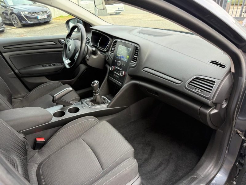 RENAULT MEGANE 1.5 BLUE DCI 115CH ESTATE BUSINESS 