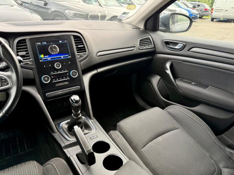 RENAULT MEGANE 1.5 BLUE DCI 115CH ESTATE BUSINESS 