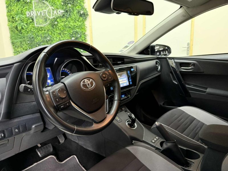 TOYOTA AURIS HSD 136H DESIGN 2018