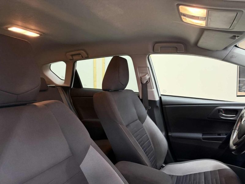 TOYOTA AURIS HSD 136H DESIGN 2018