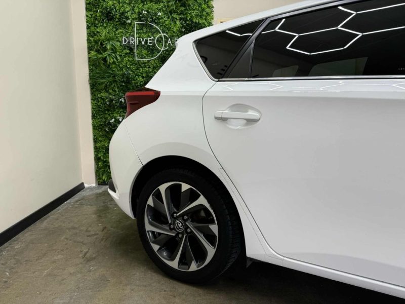 TOYOTA AURIS HSD 136H DESIGN 2018