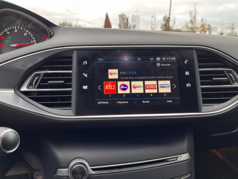 PEUGEOT 308 1.5 BLUEHDI 130CH S&S ALLURE BUSINESS EAT8 - GARANTIE