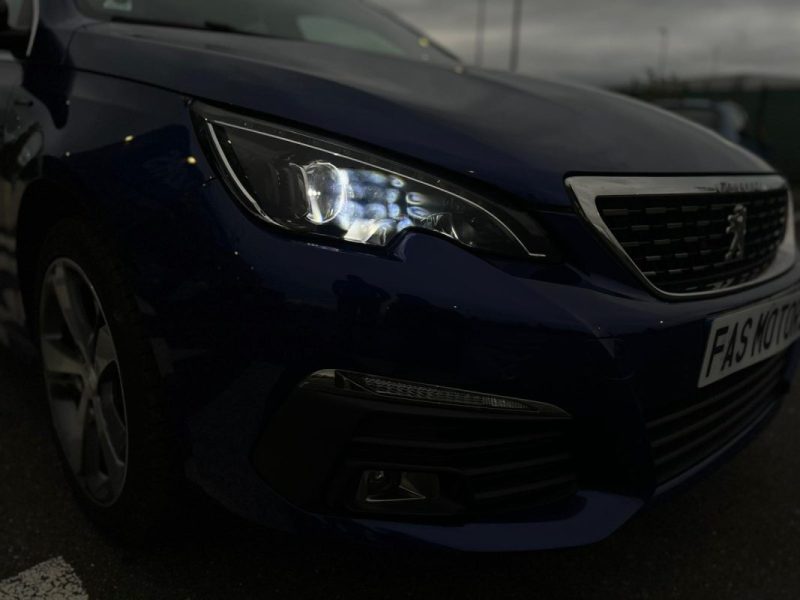 PEUGEOT 308 1.5 BLUEHDI 130CH S&S ALLURE BUSINESS EAT8 - GARANTIE