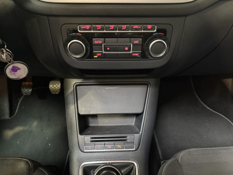 VOLKSWAGEN TIGUAN 2.0 TDI 110 CUP / KIT DISTRIBUTION & EMBRAYAGE NEUF 