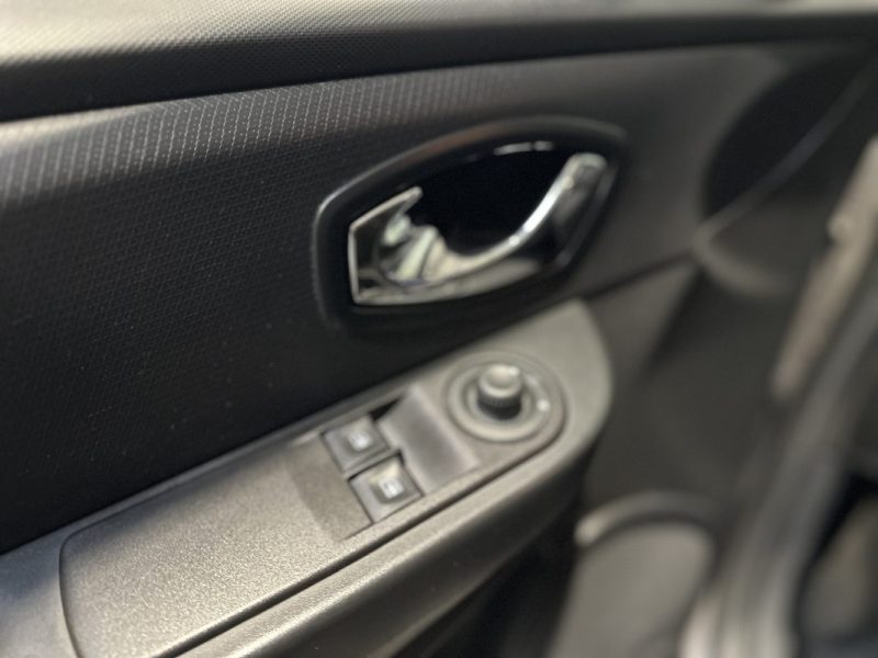 RENAULT CLIO 0.9 TCe 90ch ENERGY INTENS ECO² - SUIVI COMPLET